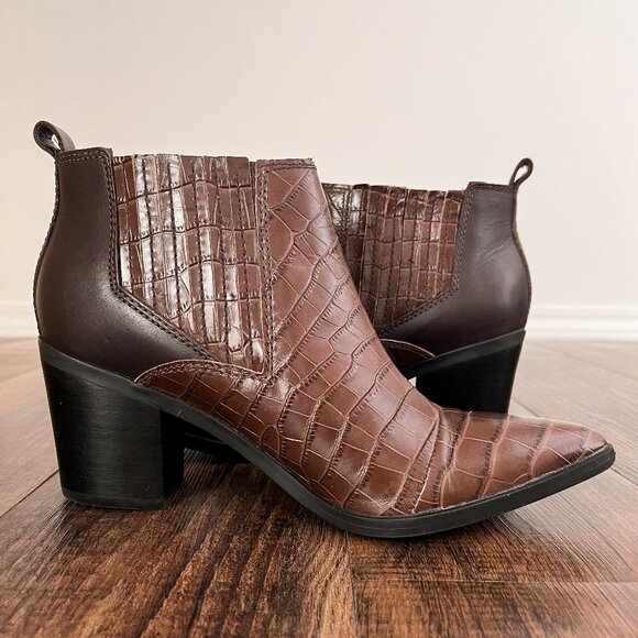 Marc Fisher Croc Embossed Faux Leather Ankle Bootie Pointed Toe Size 8.5 Brown - Picture 5 of 16